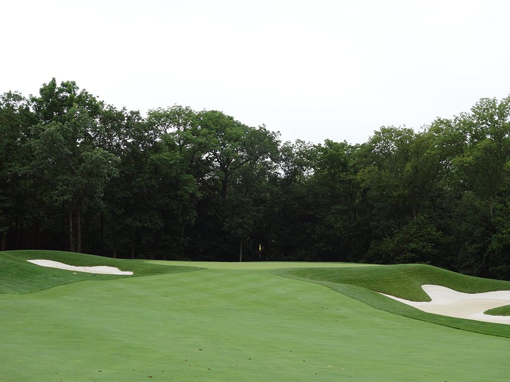 4th Hole at Lookaway Golf Club (387 Yard Par 4)